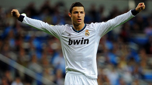 马丁内利：我进球后和马杜埃凯有过交流，我说他的进球更精彩