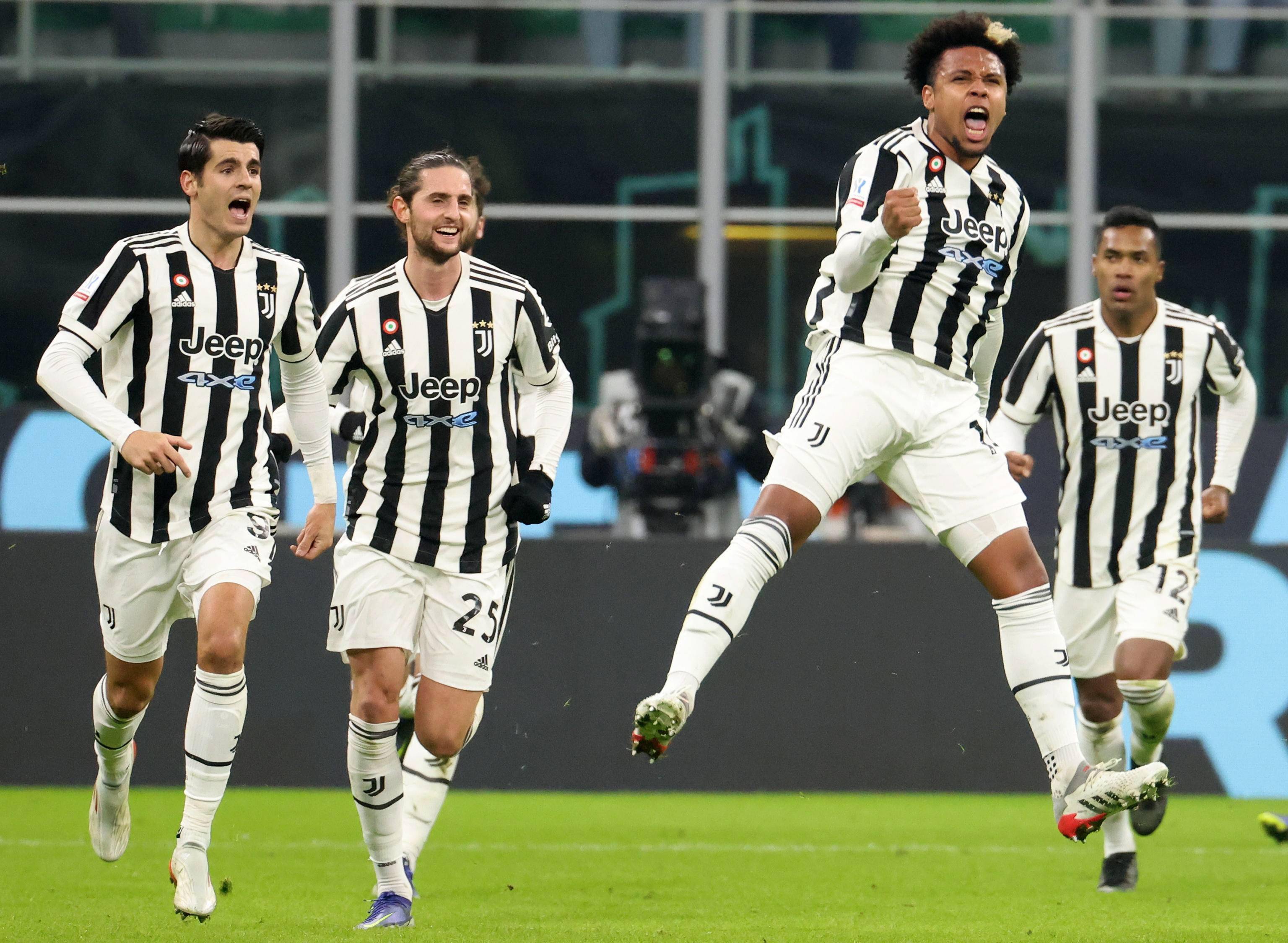 诺伊尔：孔帕尼有很多值得称道的优点；我现在只专注于俱乐部