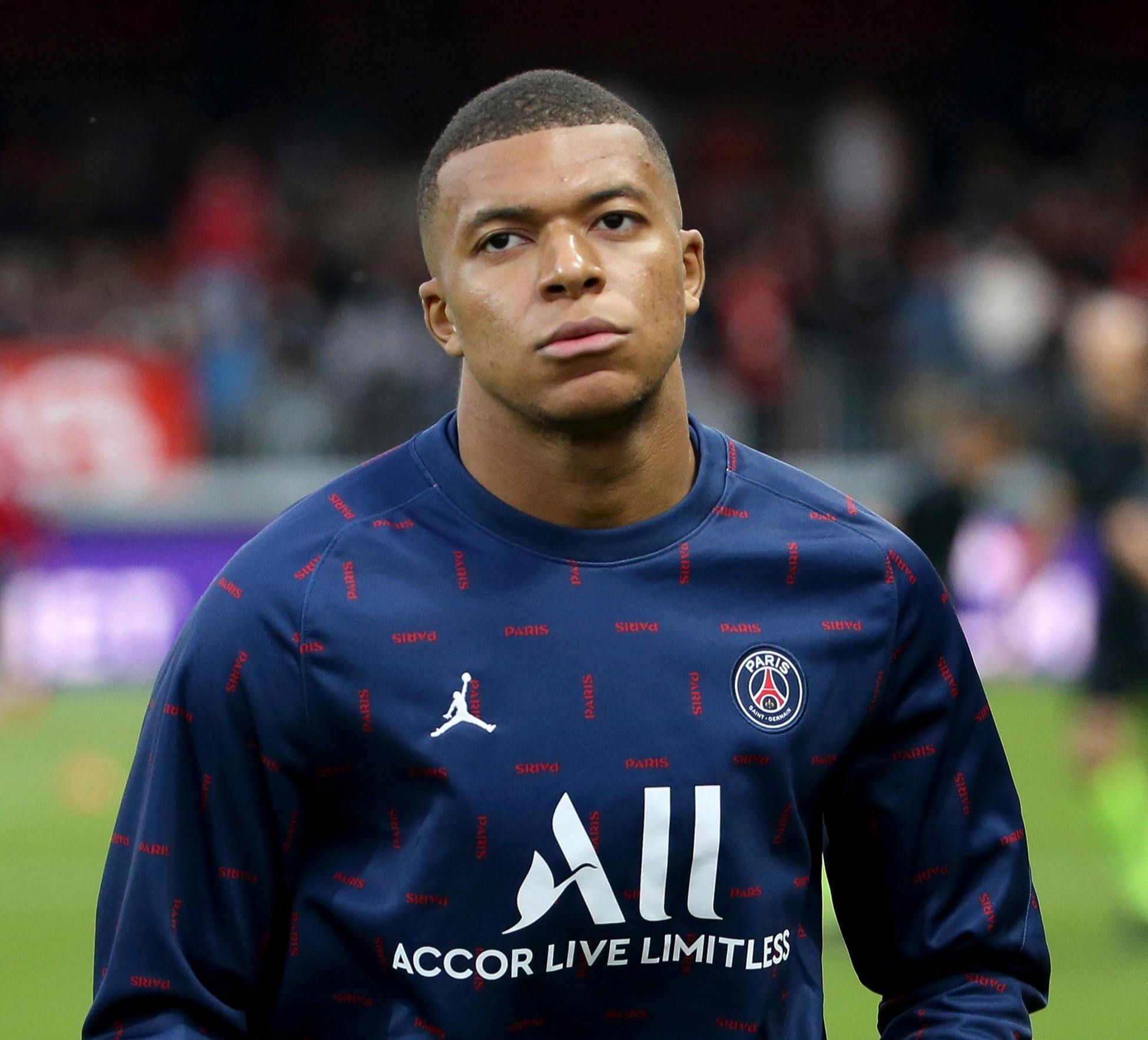 热那亚2-1乌迪内斯，诺顿-库菲破门，马利诺夫斯基点射