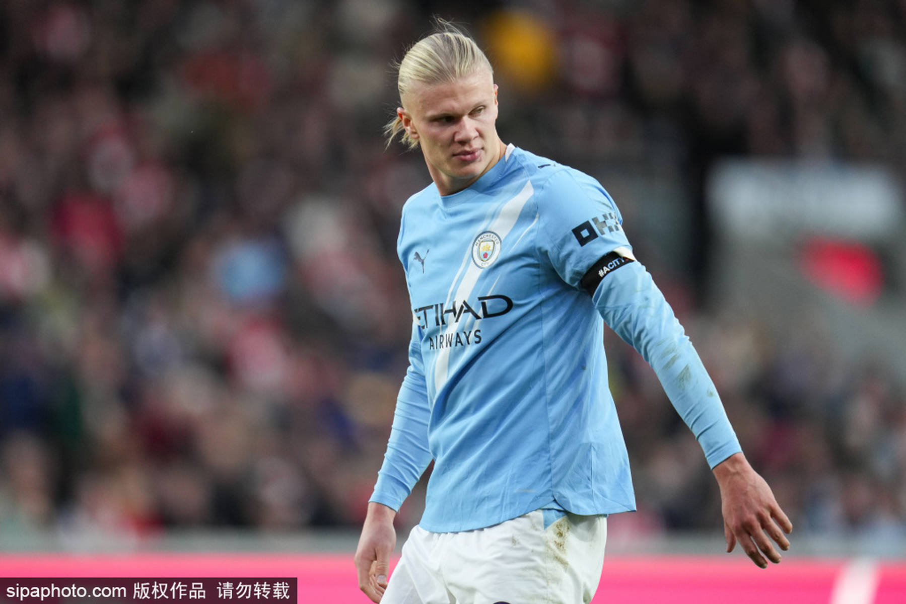 记者：埃斯特旺已抵达伦敦，周一将跟随切尔西训练