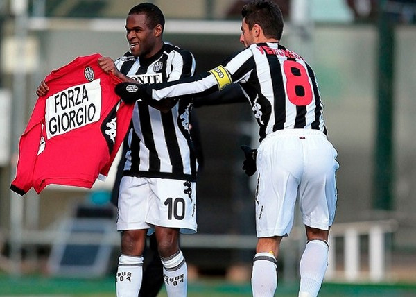 豪门悲喜夜：维拉2-1绝杀阿森纳 曼城3-0落后枪手2分 切尔西3轮不胜